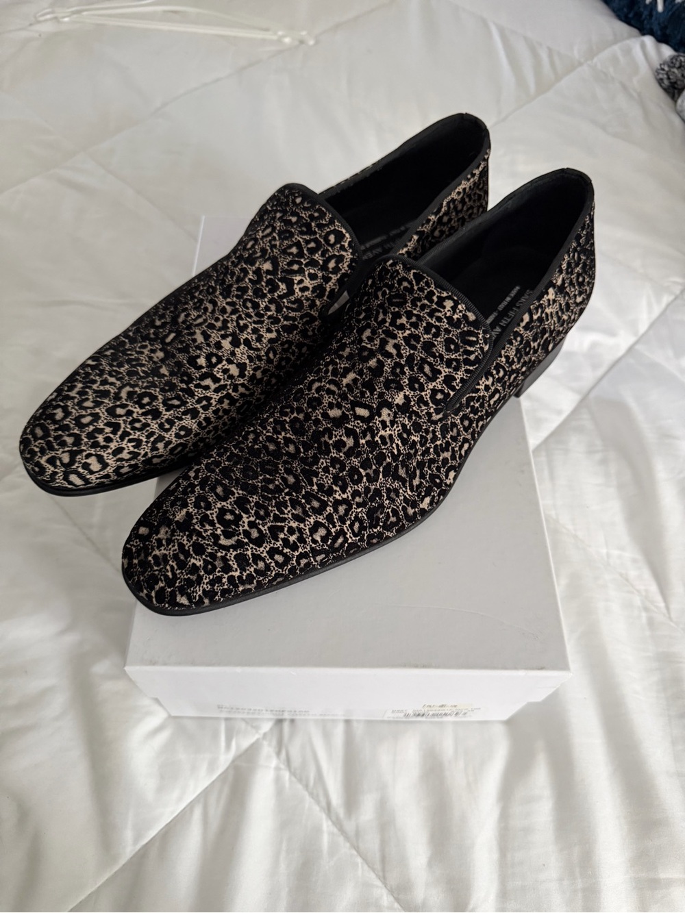 Saks Fifth Avenue Men’s Leopard Velvet Loafers Made in Italy Size 10 M